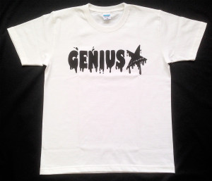 Genius「ホワイト」Tシャツ（胸面）